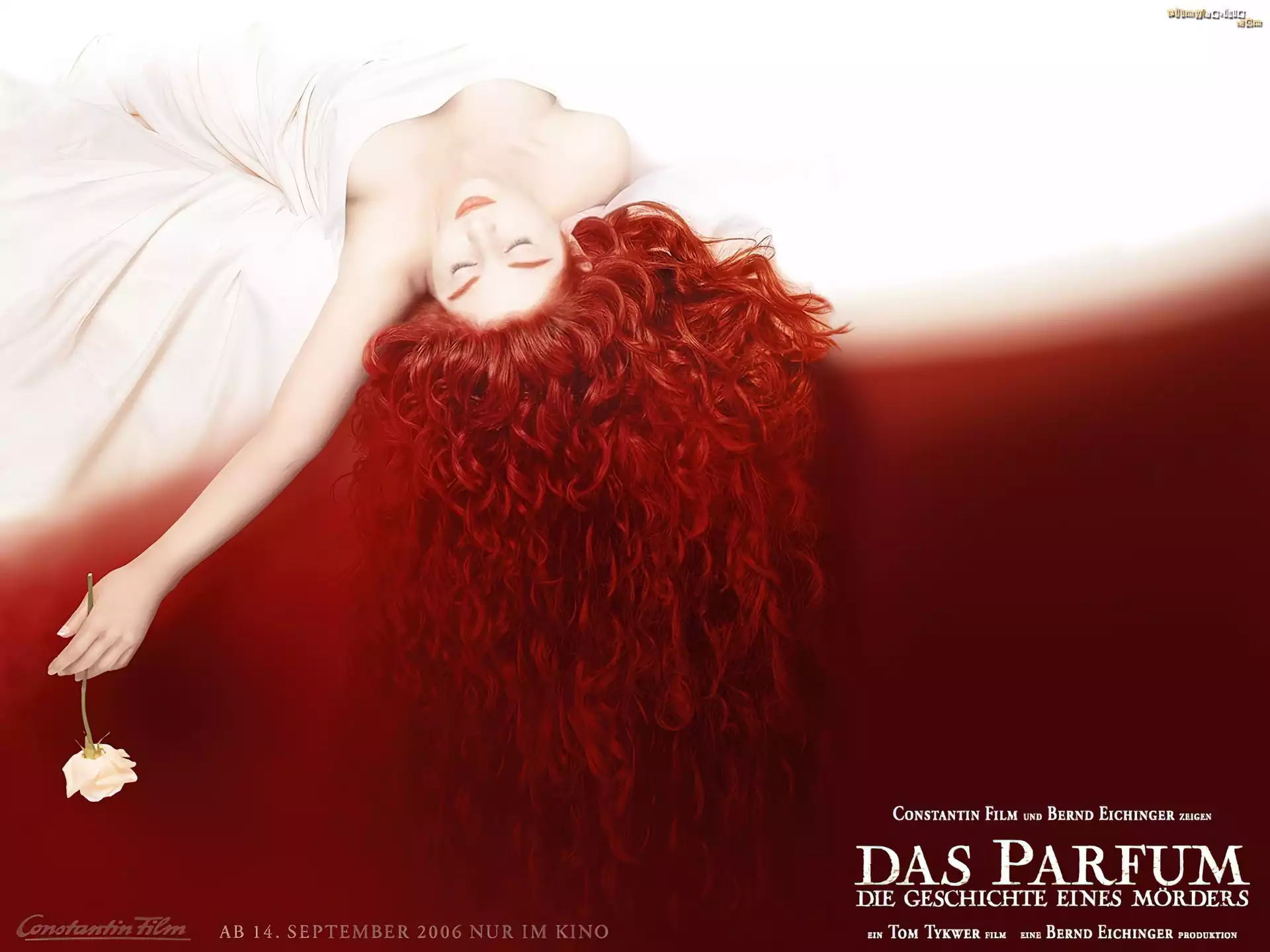 Perfume, Rachel Hurd-Wood, włosy, prześcieradło